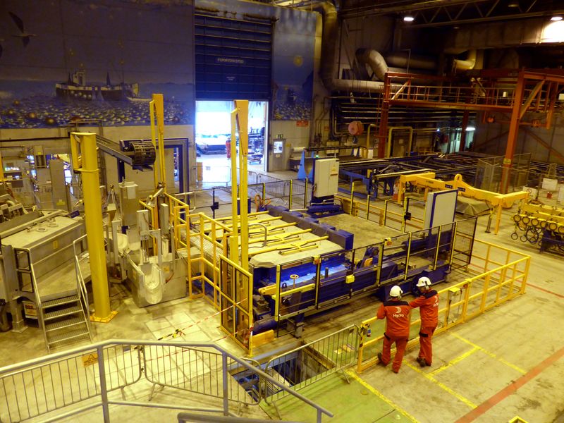 &copy; Reuters. FILE PHOTO: A production line under construction at a casting house in the Norsk Hydro aluminium plant in Karmoey, Norway April 26, 2019. REUTERS/Gwladys Fouche