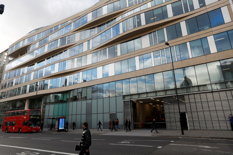 &copy; Reuters. FOTO DE ARCHIVO: Las oficinas donde tiene su sede la Bolsa de Metales de Londres se ven en la City de Londres, Reino Unido. 18 de enero de 2018. REUTERS/Peter Nicholls/Archivo