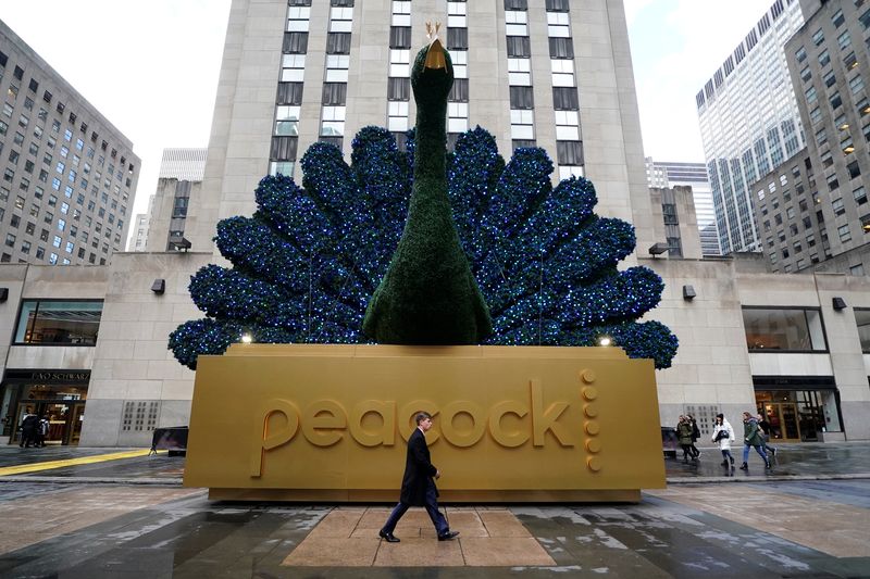 &copy; Reuters. A peacock is pictured outside NBC headquarters at Rockefeller Center in the Manhattan borough of New York City, New York, U.S., January 16, 2020. REUTERS/Carlo Allegri/File Photo