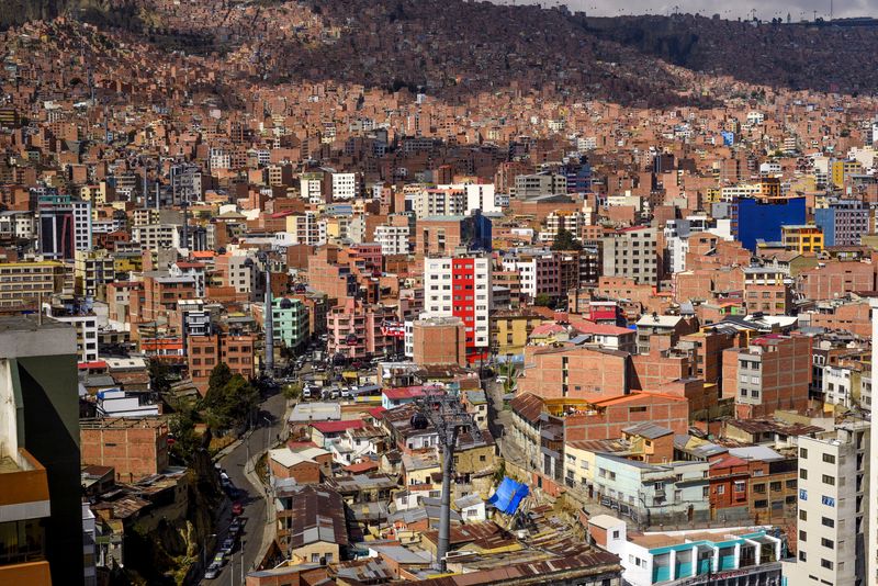 © Reuters. A general view of La Paz, Bolivia December 23, 2022. REUTERS/Claudia Morales/File Photo