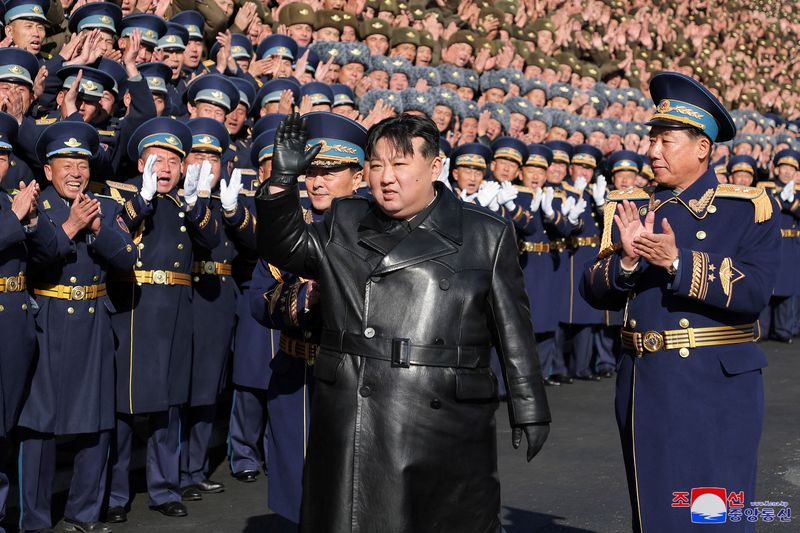 Líder da Coreia do Norte pede prontidão militar contra qualquer provocação