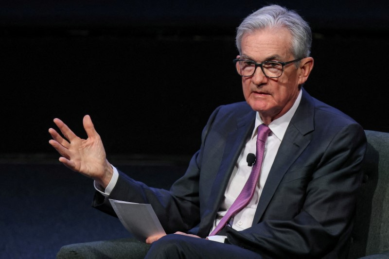 Powell diz que Fed deve agir 