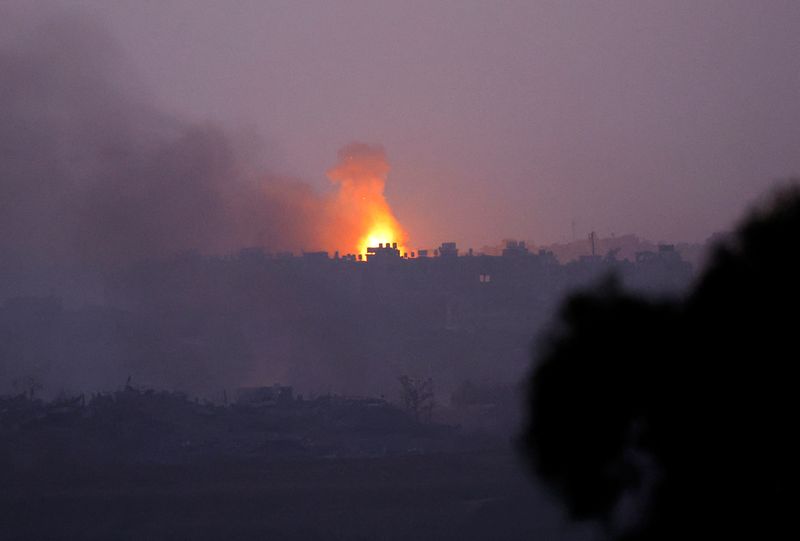 &copy; Reuters. Explosão no norte de Gaza
 23/11/2023    REUTERS/Alexander Ermochenko