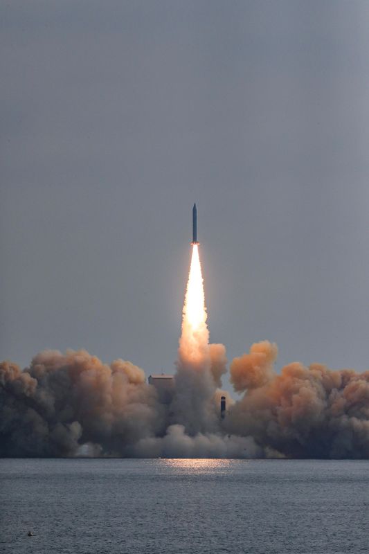 &copy; Reuters. Coreia do Sul lança foguete com combustível sólido 
04/12/2023
Ministério da Defesa da Coreia do Sul/Divulgação via REUTERS