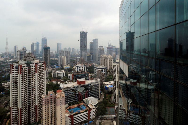 &copy; Reuters. FILE PHOTO: A general view of Mumbai's central financial district, India June 13, 2017. REUTERS/Danish Siddiqui/File Photo