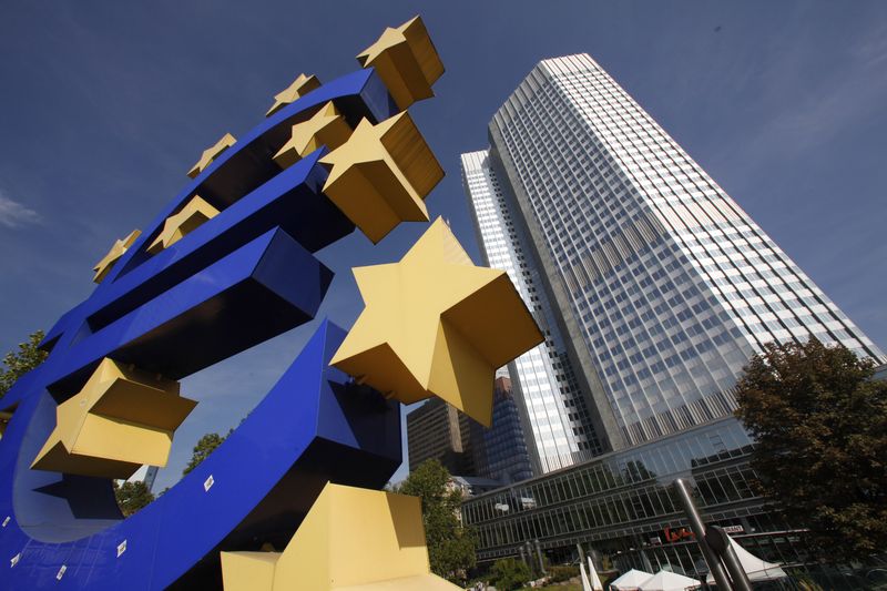 &copy; Reuters. Un logo de l'euro devant le siège de la Banque centrale européenne (BCE) à Francfort, France. Photo d'archives/REUTERS/Ralph Orlowski