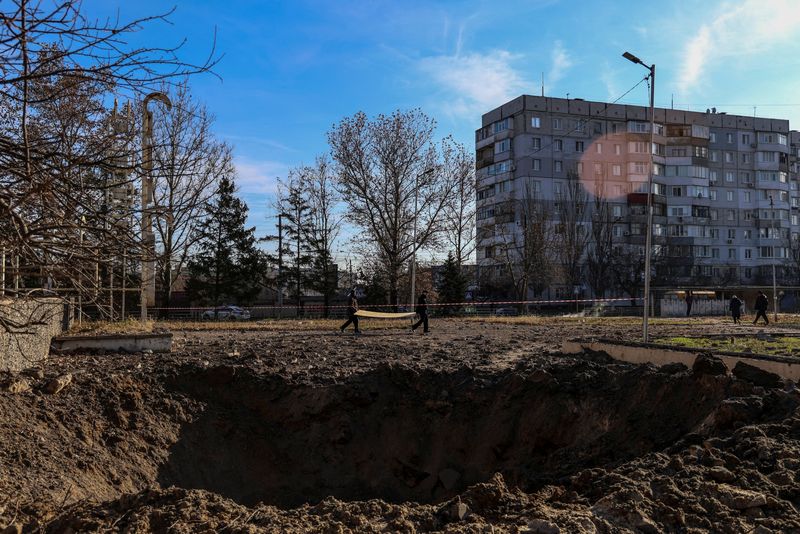 Russia presses on with drive on Ukrainian town of Avdiivka
