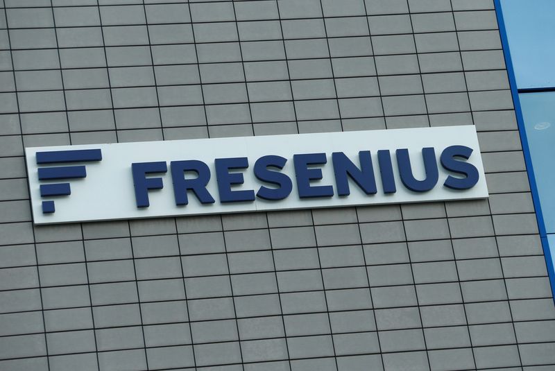 &copy; Reuters. FILE PHOTO: A Fresenius SE logo is pictured in Bad Homburg near Frankfurt, Germany February 22, 2017.REUTERS/Ralph Orlowski/File Photo
