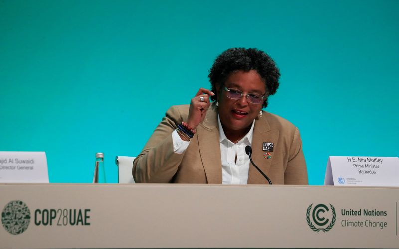 &copy; Reuters. Barbados' Prime Minister Mia Amor Mottley speaks at a press conference at COP28 World Climate Summit, in Dubai United Arab Emirates, December 4, 2023. REUTERS/Thomas Mukoya/File Photo