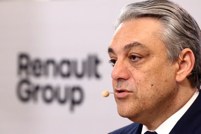 &copy; Reuters. Luca de Meo, CEO of Renault Group, speaks during a press conference by Renault Group, Nissan Motor Co., Ltd and Mitsubishi Corporation to present the Alliance update in Boulogne-Billancourt, near Paris, France, December 6, 2023. REUTERS/Stephanie Lecocq