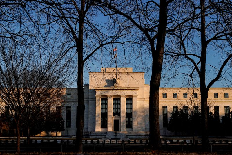 &copy; Reuters. FILE PHOTO: The Federal Reserve building is seen in Washington, U.S., January 26, 2022. REUTERS/Joshua Roberts//File Photo