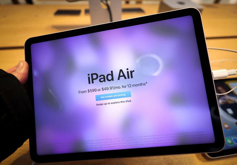 Apple to move key iPad engineering resources to Vietnam- Nikkei