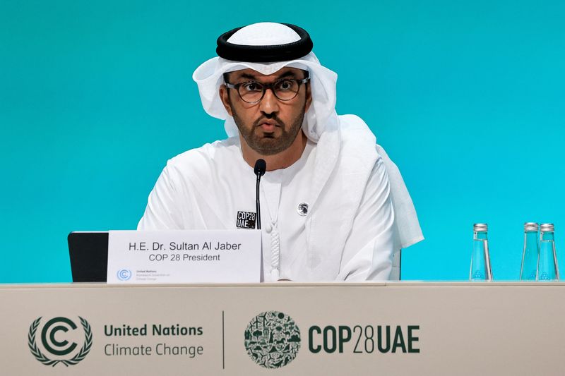 &copy; Reuters. FOTO DE ARCHIVO. El ministro de Industria y Tecnología Avanzada de Emiratos Árabes Unidos y presidente de la COP28, Sultan Ahmed Al Jaber, habla durante una rueda de prensa en la Conferencia de las Naciones Unidas sobre el Cambio Climático (COP28) en D