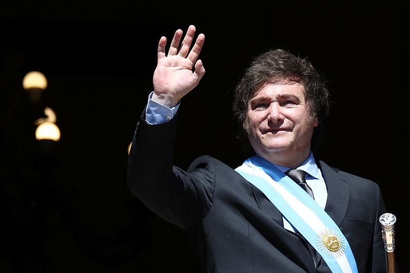 &copy; Reuters. Posse do presidente argentino Javier Milei em Buenos Aires
10/12/2023. REUTERS/Agustin Marcarian