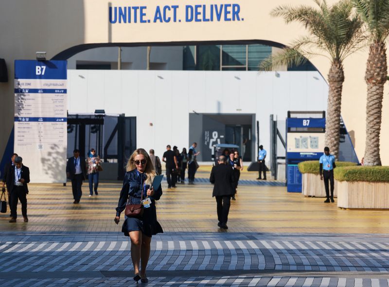 &copy; Reuters. Foto del lunes de la COP28 en Dubai
Dic 11, 2023. REUTERS/Thaier Al-Sudani