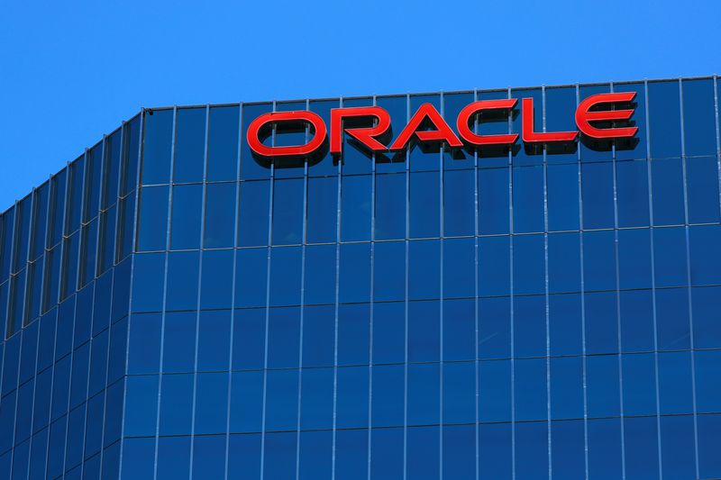Oracle misses revenue estimates on weak cloud spending