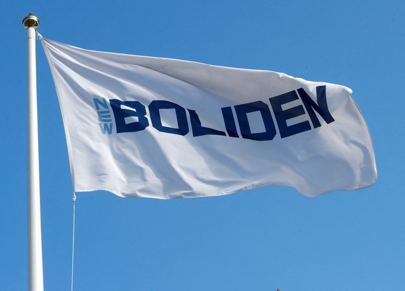 &copy; Reuters. FILE PHOTO: The Boliden company flag flutters next to the mine in Garpenberg, Sweden, September 18, 2017. Picture taken September 18, 2017. REUTERS/Ints Kalnins/File Photo