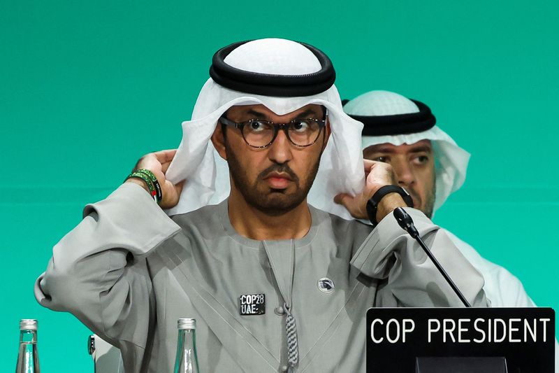 &copy; Reuters. سلطان أحمد الجابر رئيس مؤتمر الأمم المتحدة المعني بتغير المناخ (كوب28) خلال الجلسة العامة في دبي يوم الأربعاء. تصوير: عمرو الفقي - رويترز.