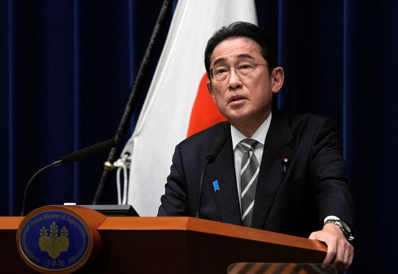 Japan's Kishida urges BOJ to pay heed to govt focus on ending deflation