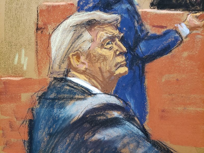 &copy; Reuters. Former U.S. president Donald Trump listens as defense lawyer Christopher Kise speaks during the Trump Organization civil fraud trial in New York State Supreme Court in the Manhattan borough of New York City, U.S., December 7, 2023 in this courtroom sketch