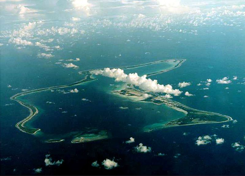 &copy; Reuters. FILE PHOTO: An undated file photo shows Diego Garcia, the largest island in the Chagos archipelago and site of a major United States military base in the middle of the Indian Ocean leased from Britain in 1966.   REUTERS/Stringer/File Photo
