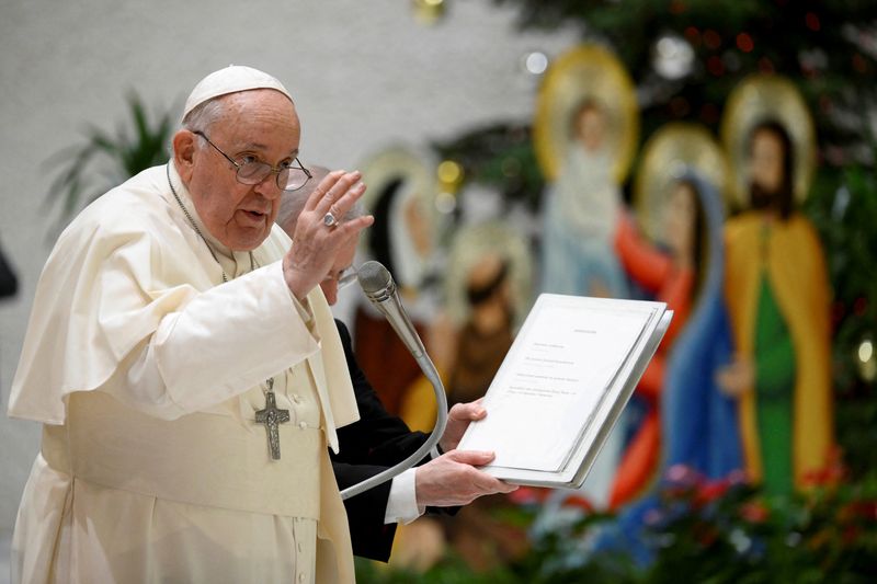 &copy; Reuters. Papa Francisco durante audiência geral semanal no Vaticano
13/12/2023 Vatican Media/Divulgação via REUTERS