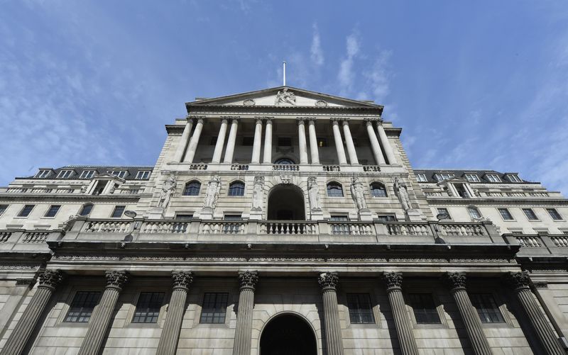 &copy; Reuters. The Bank of England is seen in the City of London August 7, 2013. REUTERS/Toby Melville/File Photo