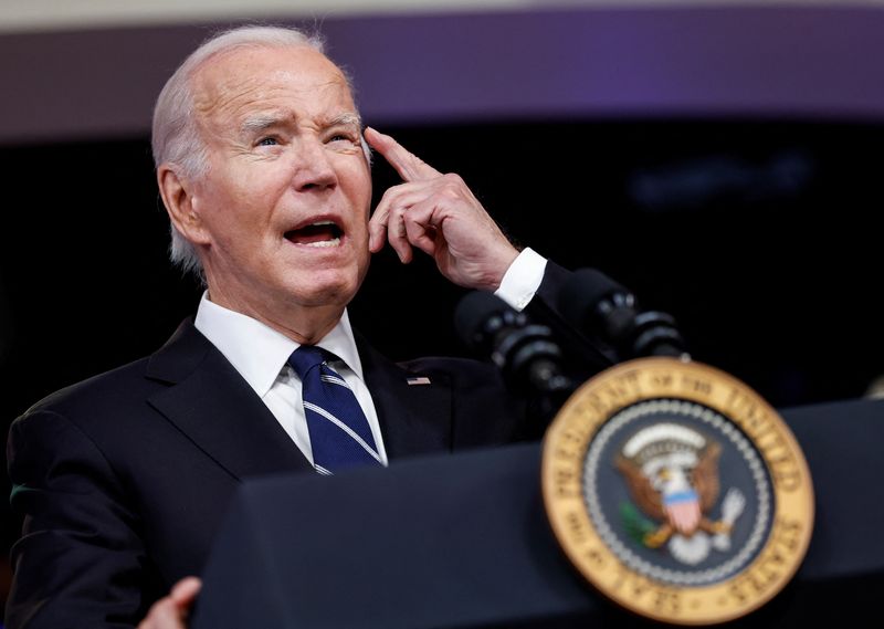 © Reuters. U.S. President Joe Biden delivers remarks via video to the U.S. Fire Administrator's 