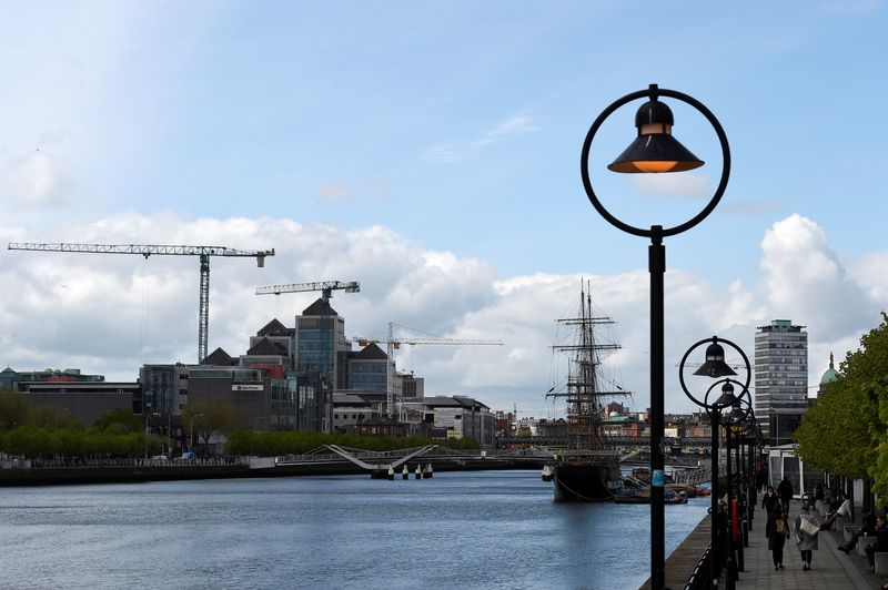 &copy; Reuters. FILE PHOTO: Construction cranes are seen in the Irish Financial Services Centre in Dublin, Ireland April 24, 2017. REUTERS/Clodagh Kilcoyne/File Photo