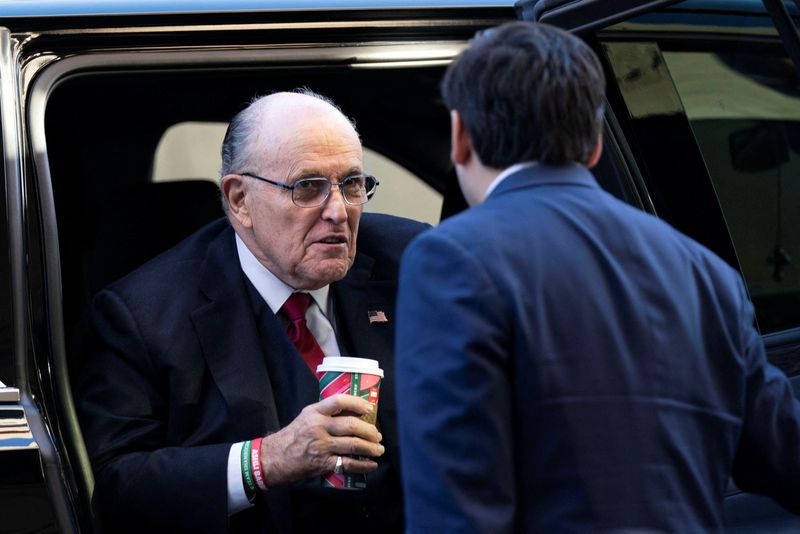 &copy; Reuters. Former New York Mayor Rudy Giuliani arrives for his defamation lawsuit at the U.S. District Courthouse in Washington, U.S., December 15, 2023. The case was brought by two Fulton County, Georgia election workers after they were harassed following Giuliani'