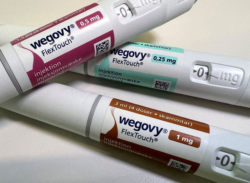 © Reuters. FILE PHOTO: Injection pens of Novo Nordisk's weight-loss drug Wegovy are shown in this photo illustration in Oslo, Norway, November 21, 2023. REUTERS/Victoria Klesty/Illustration/File Photo