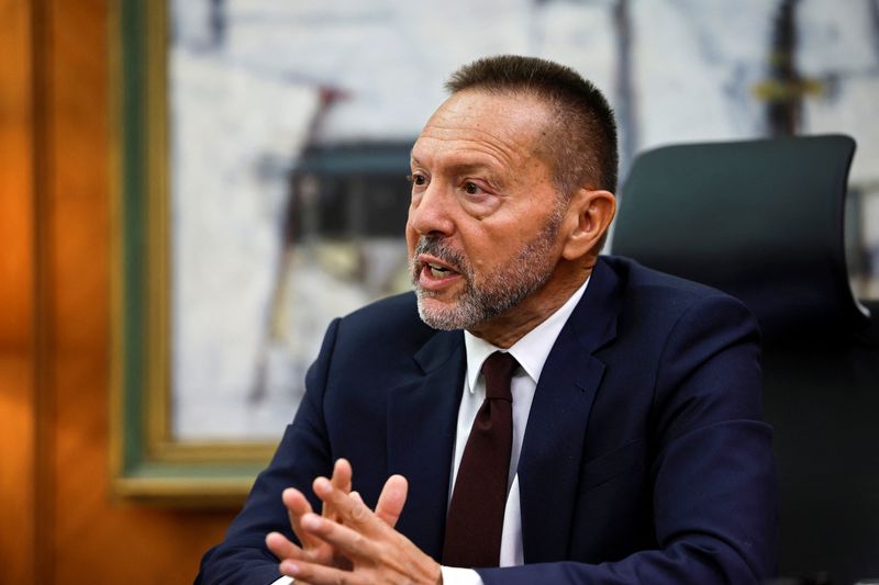 &copy; Reuters. Yannis Stournaras, membre du conseil des gouverneurs de la BCE et gouverneur de la Banque de Grèce, lors d'une interview avec Reuters à Athènes, Grèce. /Photo prise le 11 octobre 2023/REUTERS/Louisa Gouliamaki