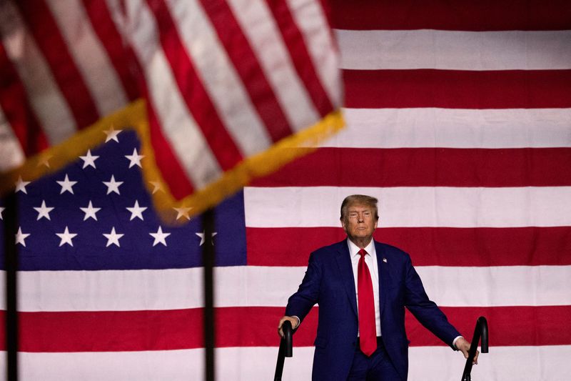 &copy; Reuters. FILE PHOTO: Republican presidential candidate and former U.S. President Donald Trump attends a rally in Reno, Nevada, U.S. December 17, 2023. REUTERS/Carlos Barria/ FILE PHOTO