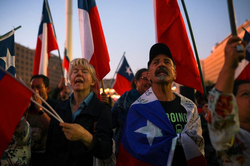 Chileans, offered left-right turns with constitution, choose neither