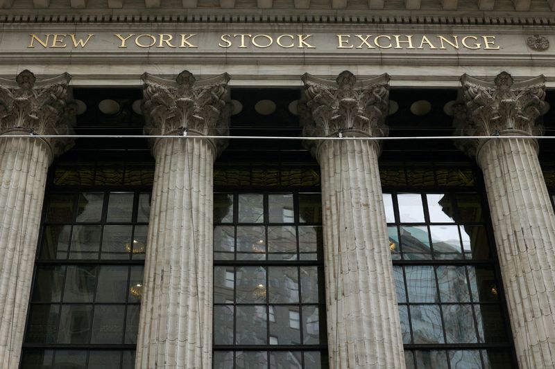 &copy; Reuters. Photo d'archives de la Bourse de New York (NYSE) à New York, États-Unis. /Photo prise le 24 février 2022/REUTERS/Caitlin Ochs