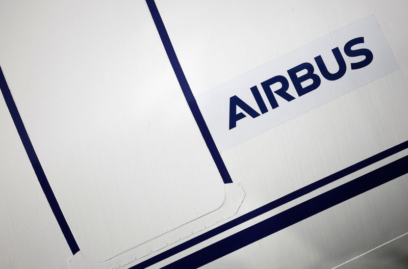 © Reuters. FILE PHOTO: The logo of Airbus is pictured outside the Airbus facility in Saint-Nazaire, France, November 7, 2023. REUTERS/Stephane Mahe