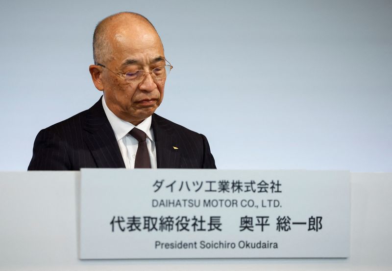 © Reuters. Daihatsu Motor President Soichiro Okudaira attends a news conference in Tokyo, Japan December 20, 2023.  REUTERS/Issei Kato
