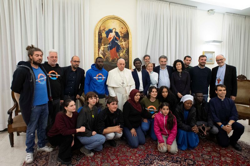 &copy; Reuters. Papa Francisco recebe delegação da Mediterranea Saving Humans
 17/11/2023  Divulgação via REUTERS