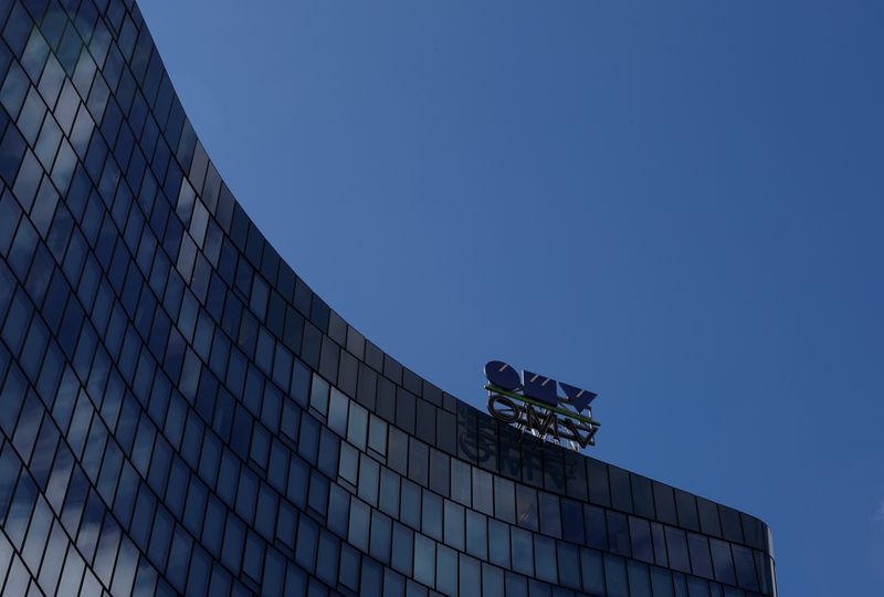 &copy; Reuters. FILE PHOTO: The logo of Austrian oil and gas group OMV is pictured at the rooftop of its headquarters in Vienna, Austria May 12, 2020. REUTERS/Leonhard Foeger/File Photo