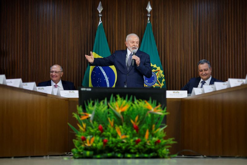 &copy; Reuters. Presidente Luiz Inácio Lula da Silva durante reunião ministerial no Palácio do Planalto
20/12/2023
REUTERS/Adriano Machado