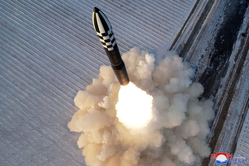 &copy; Reuters. FILE PHOTO: A Hwasong-18 intercontinental ballistic missile is launched during what North Korea says is a drill at an unknown location December 18, 2023 in this picture released by the Korean Central News Agency. KCNA via REUTERS/File Photo