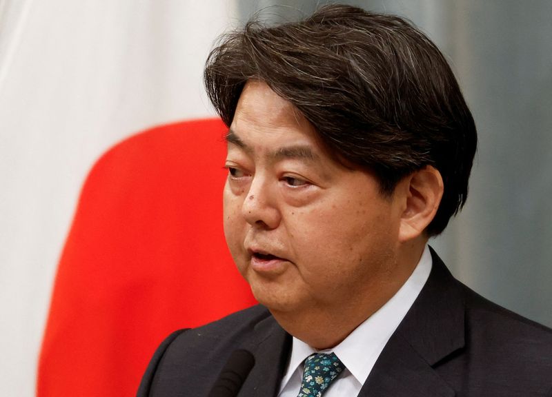 &copy; Reuters. Le secrétaire général du Cabinet, Yoshimasa Hayashi, lors d'une conférence de presse à Tokyo. Photo prise  le 14 janvier 2023/REUTERS/Issei Kato