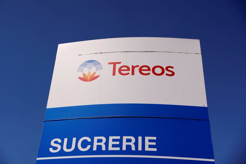 &copy; Reuters. Logo da Tereos em usina de açúcar na França