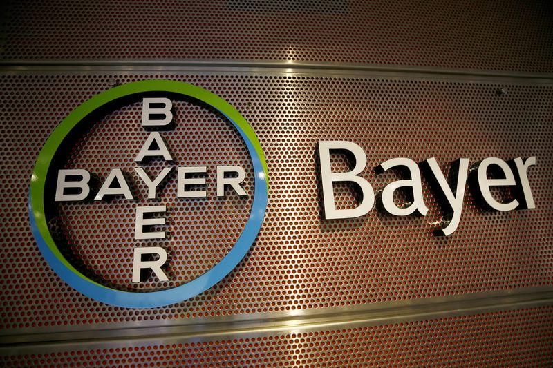 &copy; Reuters. FILE PHOTO: Logo of Bayer AG is pictured at the annual results news conference of the German drugmaker in Leverkusen, Germany February 27, 2019. REUTERS/Wolfgang Rattay/File Photo