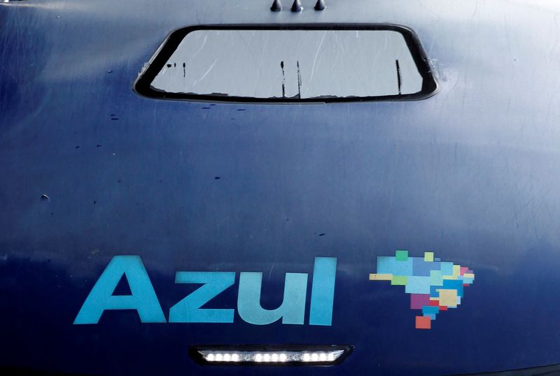 &copy; Reuters. The logo of Brazil's airline Azul is seen on the roof of a bus at Viracopos airport in Campinas, Brazil, April 11, 2017. REUTERS/Paulo Whitaker/File Photo