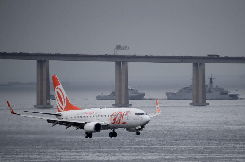 &copy; Reuters. Avião da Gol pousa no aeroporto Santos Dumont, no Rio de Janeiro
21/03/2019
REUTERS/Sergio Moraes