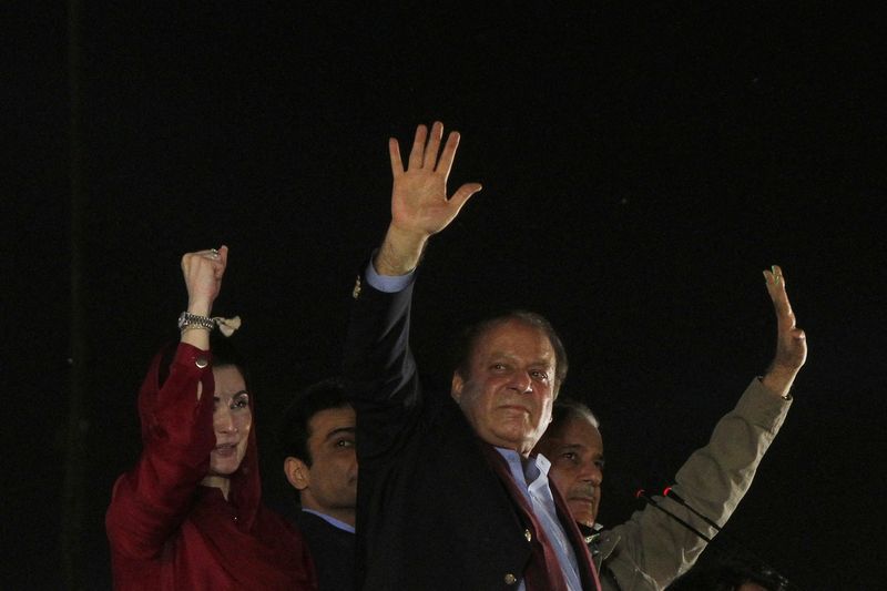 &copy; Reuters. Sharif na chegada a Lahore
 21/10/2023   REUTERS/Mohsin Raza