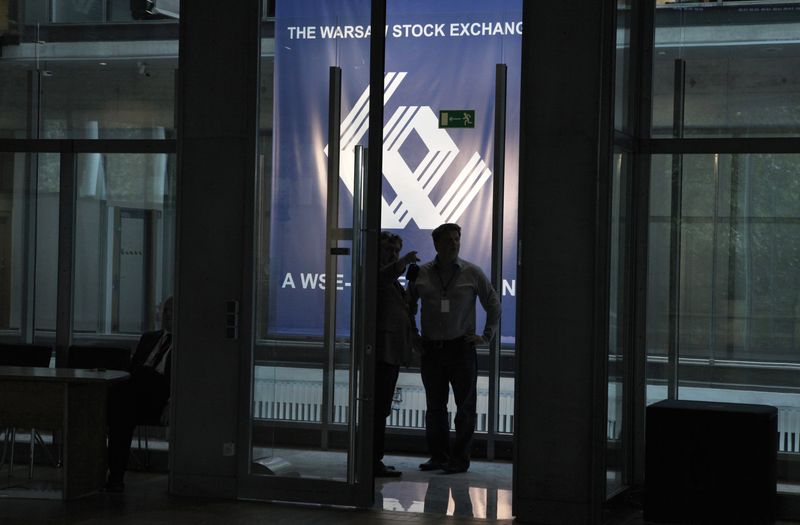 &copy; Reuters. La Bourse de Varsovie. /Photo prise le 2 septembre 2013/REUTERS/Kacper Pempel