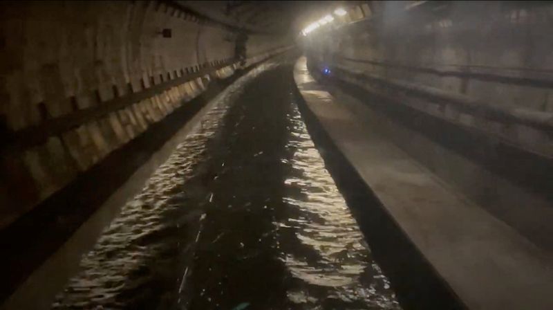 &copy; Reuters. A view of a flooded tunnel near Ebbsfleet, Kent, Britain, December 29, 2023, in this screen grab obtained from a handout video. SouthEastern Railway/Handout via REUTERS    