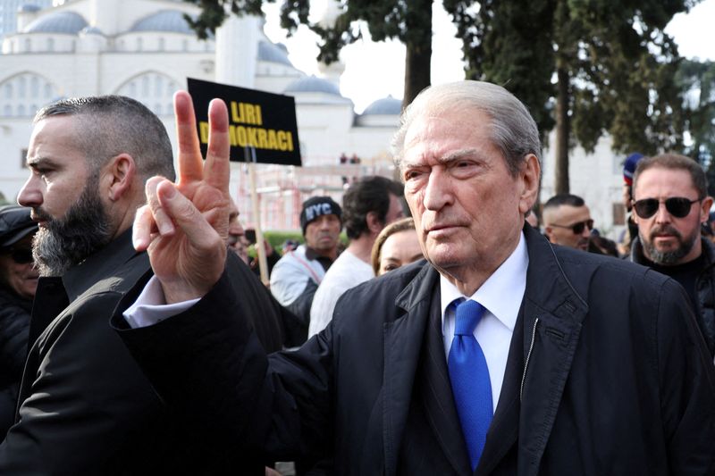 &copy; Reuters. FILE PHOTO: Albanian opposition leader Sali Berisha gestures during a protest after the parliament voted to lift his immunity so he can face corruption charges, in Tirana, Albania, December 21, 2023 REUTERS/Florion Goga/File Photo